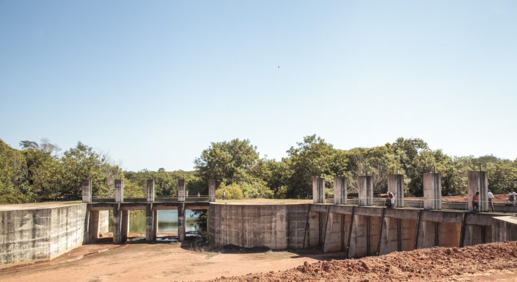 Construção de PCH no rio Buriti 